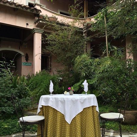 La Casa Rosada Bed & Breakfast Copan Ruinas Dış mekan fotoğraf