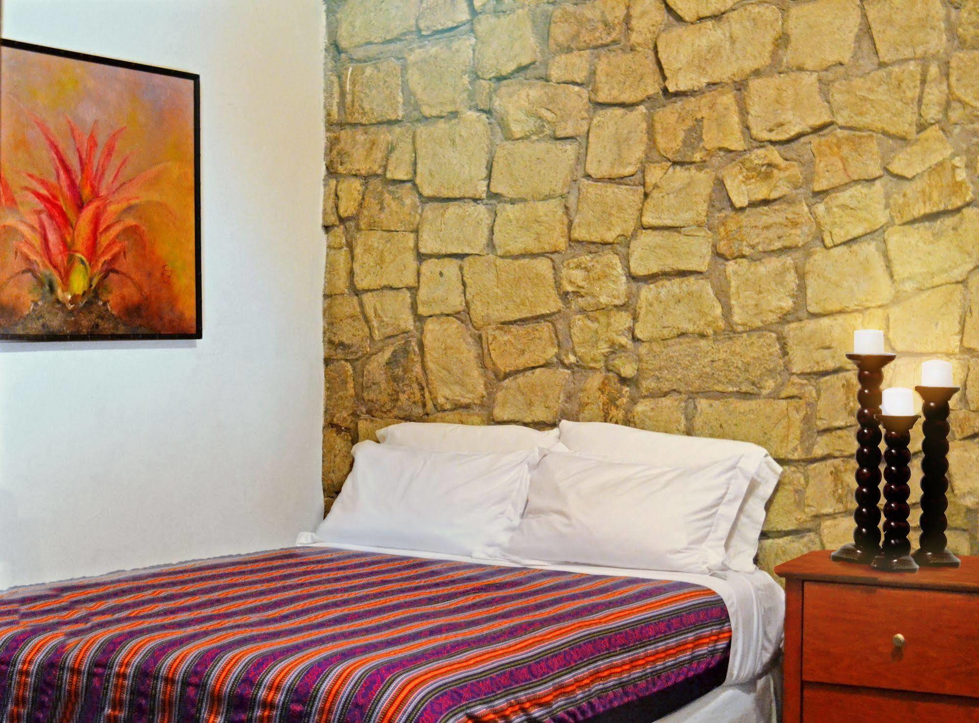 La Casa Rosada Bed & Breakfast Copan Ruinas Dış mekan fotoğraf